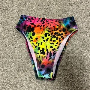 Limeblonde rave bottoms